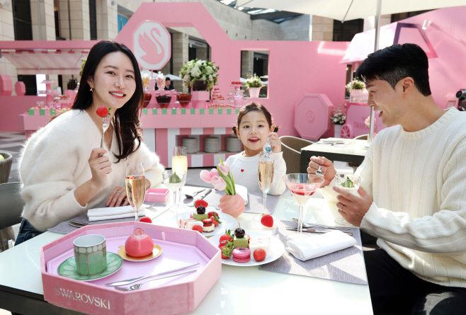 크리스털 딸기 뷔페. / 파라다이스 제공