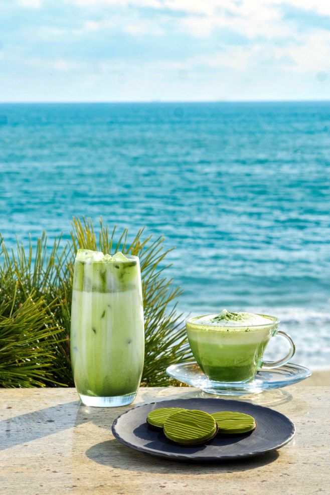 오설록 말차 라떼 & 시그니처 비스킷. / 파라다이스 제공