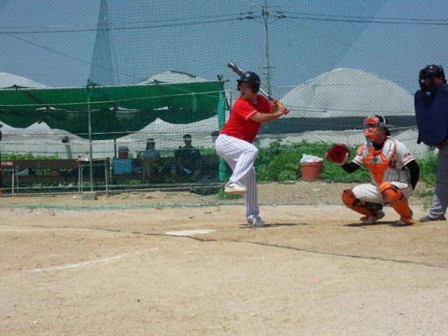 사법연수원 동기들과 구성한 ‘JUSTI42’ 팀으로 활약하던 모습. 이종훈 판사 제공.