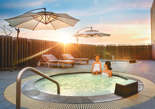 디아넥스호텔 온천은 우윳빛 색상의 온천수가 특징이다. 제주관광공사 제공