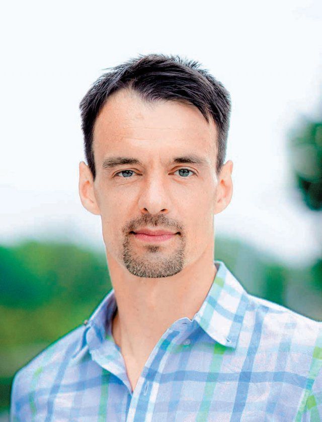 안드레이 하지우 미국 보스턴대 경영대학원 교수는 “다면 플랫폼으로의 변신에 성공한다면 새로운 매출원을 창출할 수 있다”며  “경쟁사에도 과감히 플랫폼을 개방해 자사 고객과 연결될 수 있게 도와야 플랫폼 생태계의 판을 키울 수 있다”고 말했다. 안드레이  하지우 교수 제공