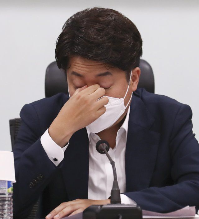 국민의힘 이준석 대표가 지난 20일 국회 의원회관에서 열린 국회 보훈학술 세미나에 참석해 있다. 원대연 기자 yeon72@donga.com