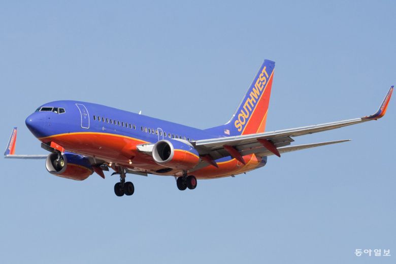 미국의 대표적인 저가항공사(LCC)인 사우스웨스트 항공. 770여 대 항공기를 운용하고 있으며 모든 비행기가 보잉 737 기종입니다. 위키미디어