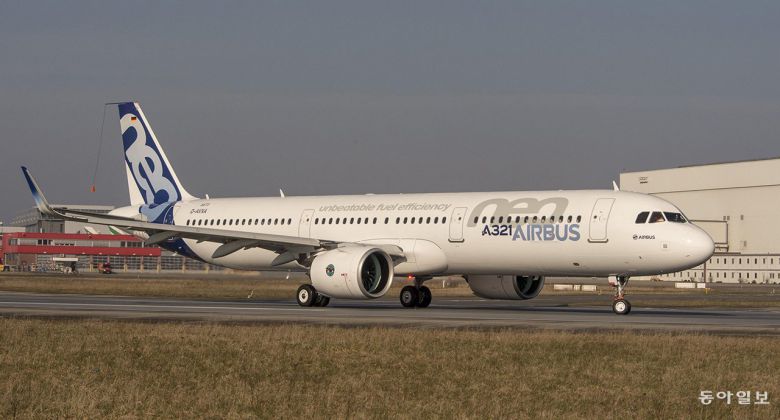 보잉737의 최신 경쟁 기종인 에어버스의 A321neo. 에어버스의 모든 비행기에는 승무원 경보 시스템이 장착되어 있습니다. 에어버스