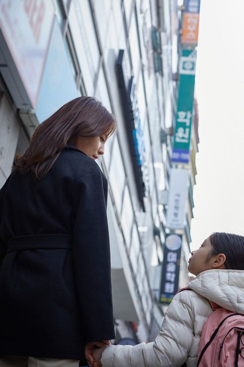 자신이 뭘 원하는지 몰라 결정이 어렵다면 어렸을 때부터 부모가 대신 의사결정을 해주지는 않았는지, 혹은 지나치게 타인의 눈치를 보고 있지는 않은지 점검해 봐야 한다. 게티이미지뱅크