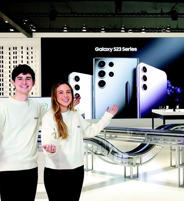 세계 최대 이동통신 박람회 ‘모바일 월드 콩그레스(MWC) 2023’이 27일(현지 시간)부터 다음 달 2일까지 나흘간  스페인 바르셀로나 ‘피라 그란비아’에서 열린다. 삼성전자는 1745㎥ 크기의 대규모 전시관을 마련해 ‘갤럭시 S23 시리즈’ 등  최신 모바일 제품을 전시한다. 삼성전자 제공