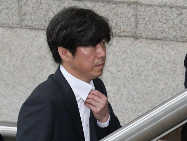 정치자금법 위반 혐의를 받고 있는 남욱 변호사가 28일 서울 서초구 중앙지방법원에서 재판에 출석하고 있다. 2023.3.28. 뉴스1