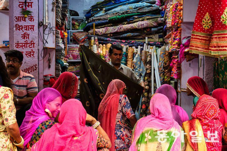ONDC는 낙후된 소도시와 농촌 지역의 소상공인까지 전자상거래에 참여토록해 모두에게 공정한 온라인쇼핑 세상을 열겠다는 취지로 시작됐다. 게티이미지