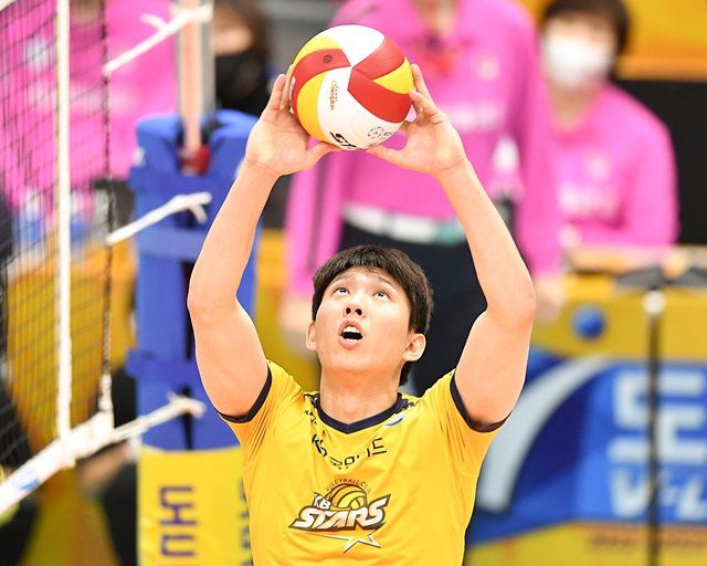 7시즌 동안 KB손해보험 주전 세터로 활약한 황택의. 한국배구연맹(KOVO) 제공