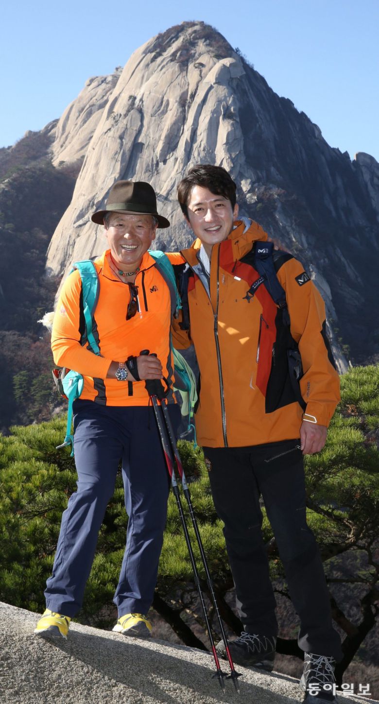 배우 박상원 서울문화재단 이사장(위 사진), 산악인 엄홍길 대장과의 인연도 깊다. 정준호 제공·동아 DB