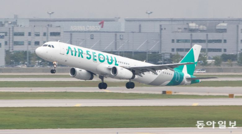 에어서울 A321-200 항공기. 동아일보DB