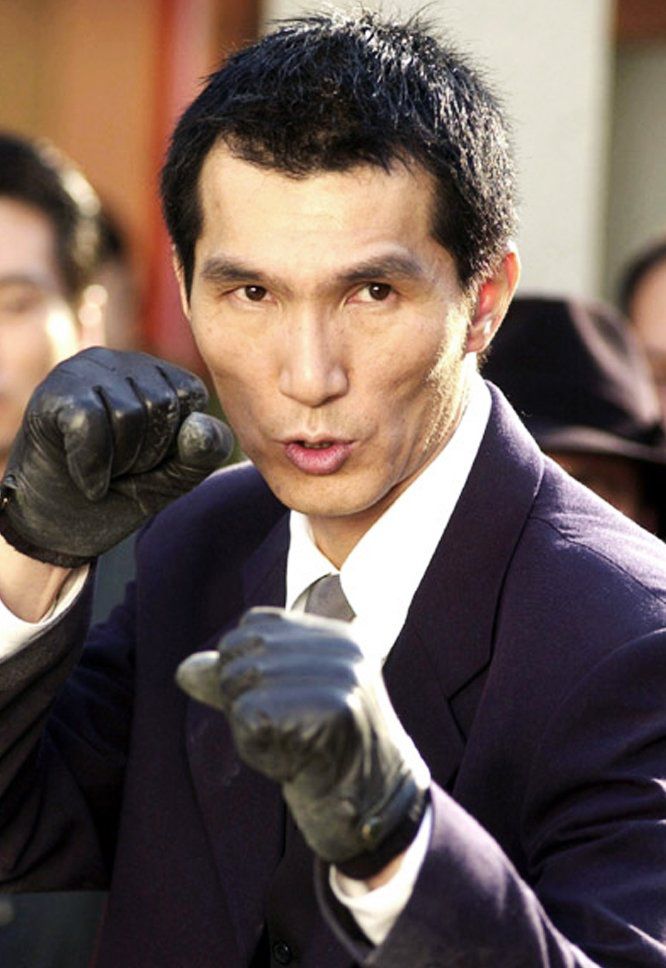 자신의 첫 드라마 연기작인 〈야인시대〉에서 문영철 역할을 맡아 인지도를 높인 장세진. 출처=SBS