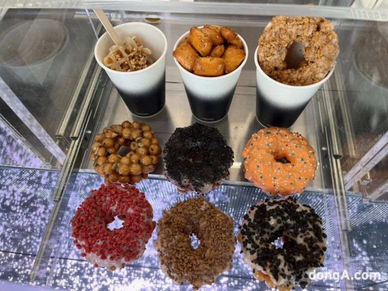 뉴믹스커피 디저트 종류. 사진=김상준 동아닷컴 기자