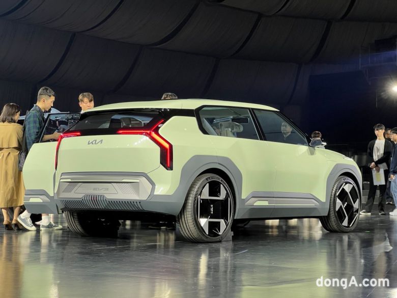 기아가 작년 10월 선보인 EV3 콘셉트
