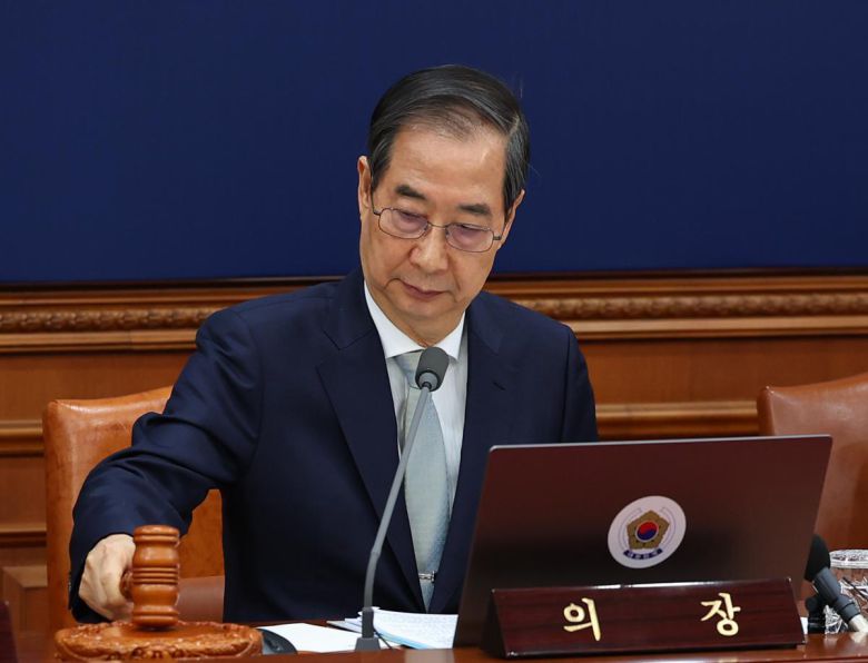 동아일보