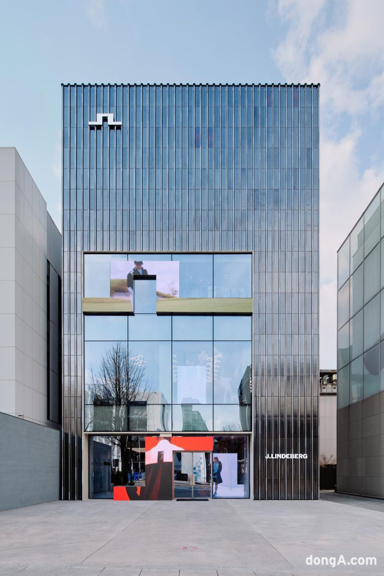 제이린드버그 플래그십스토어 외관.