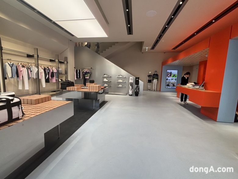 제이린드버그 클럽하우스 1층. 황소영 기자 fangso@donga.com