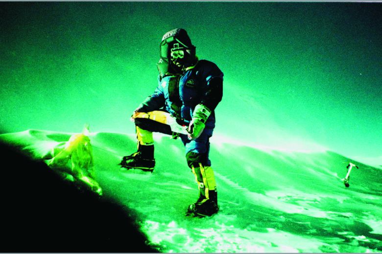 2000년 K2 등반 당시의 엄홍길 대장. 엄홍길휴먼재단 제공