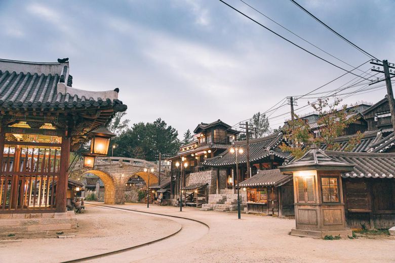 드라마 ‘미스터 션샤인’ 촬영지로 유명한 논산 연무읍 ‘선샤인랜드’. 논산시 제공