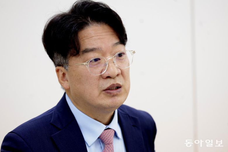 정성윤 통일연구원 선임연구위원