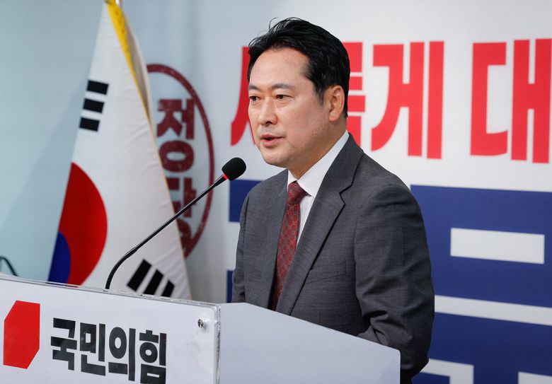 장동혁 국민의힘 선거대책위원회 종합상황실장이 1일 오전 서울 여의도 당사에서 긴급 현안 기자회견을 하고 있다. 2025.6.1 뉴스1