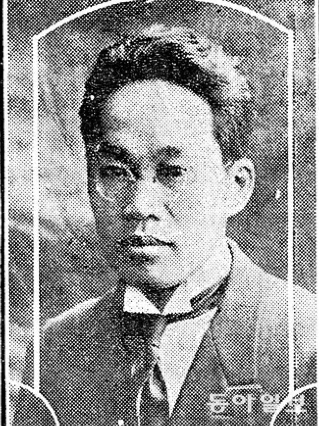 1925년 2월 24일자 신문에 실린 이관용 기자 모습.  혁명 후 러시아의 모습과 그곳에서 살고 있는 동포들의 소식을 취재하기 위해 떠난다고 신문은 설명하고 있다.