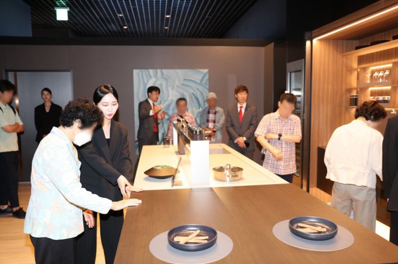 용산정비창 전면1구역 시공사 선정을 앞두고 HDC현대산업개발이 홍보관을 오픈했다.  사진제공=HDC현대산업개발