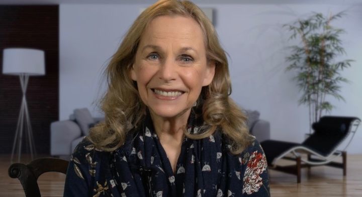 16조 유산에도 검소한 삶 선택한 미국 상속녀 미치 퍼듀. 전세기 대신 이코노미, 명품 대신 중고옷. 자선과 청지기 정신으로 주목받고 있다. (사진=미치퍼듀 홈페이지 캡처)