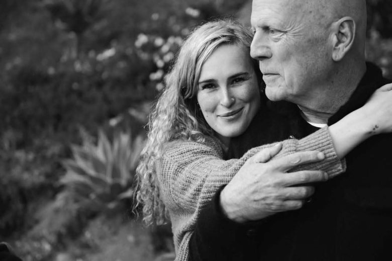 중증 치매와 실어증을 앓고 있는 할리우드 배우 브루스 윌리스(70)의 큰딸 루머 윌리스(36)가 아버지를 향한 애틋한 사랑을 전했다. 사진=루머 윌리스 SNS