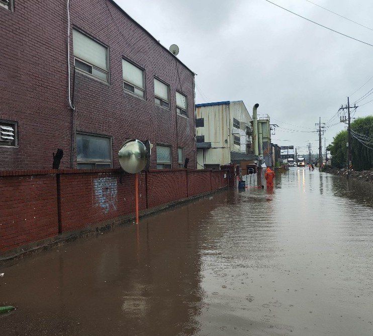 인천시 서구 오류동 도로가 침수된 모습. (인천시 제공) 2025.6.20/뉴스1