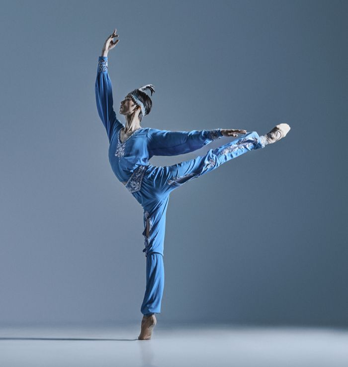 유니버설발레단의 ‘라 바야데르’에서 솔로르 역을 맡았던 전민철.  유니버설발레단 제공