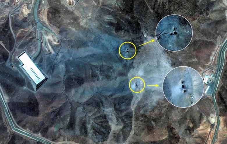 미국의 벙커버스터 공격을 받은 이란 포르도 핵시설. 12발의 벙커버스터가 6개 구멍을 뚫었다. 막사 테크놀로지.