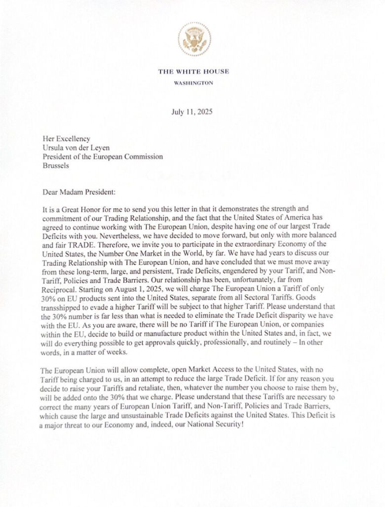 도널드 트럼프 미국 대통령이 12일(현지시간) 유럽연합(EU)과 멕시코에 다음 달 1일부터 상호관세 30%를 부과하겠다고 밝혔다. (출처=트루스소셜) 2025.7.12