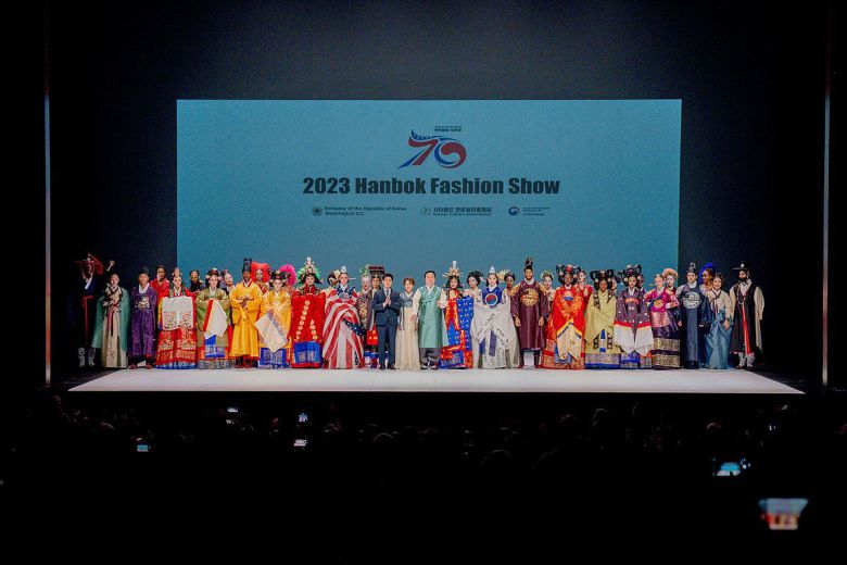 존 F. 케네디 센터에서 연 패션쇼 / 출처=한문화진흥협회