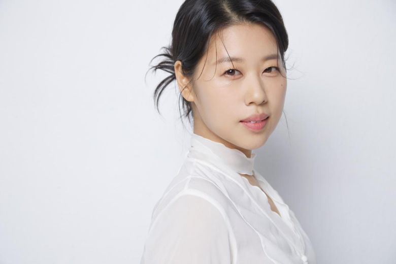 ‘청와대 사람들’을 쓴 강승지 작가.                 페이지2북스 제공