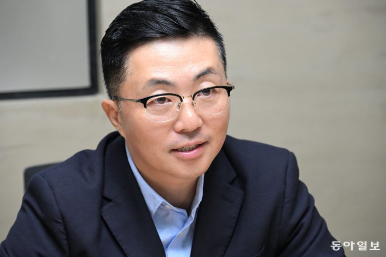 김예성 씨가 11일(현지 시간) 오후 베트남 호치민에서 동아일보와 단독 인터뷰를 진행하고 있다. 호치민=박종민 기자 blick@donga.com