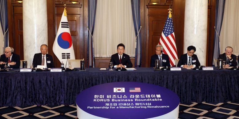 이재명 대통령이 25일(현지시간) 미국 워싱턴DC 윌라드 호텔에서 열린 한미 비즈니스 라운드 테이블에서 발언하고 있다. 2025.8.26 대통령실사진기자단