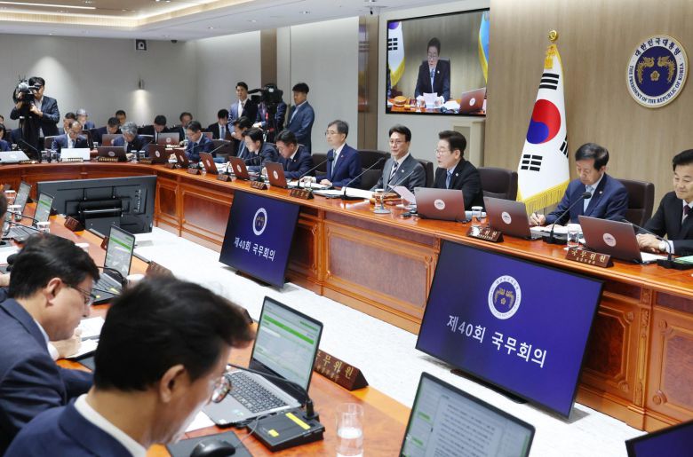 이재명 대통령이 2일 서울 용산 대통령실 청사에서 열린 제40회 국무회의에서 발언하고 있다. 2025.09.02 대통령실통신사진기자단