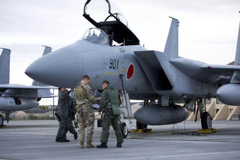 미국 앨래스카 엘리슨 공군기지에 도착한 일본 항공자위대 F-15 전투기. 일본 항공자위대 X(트위터)