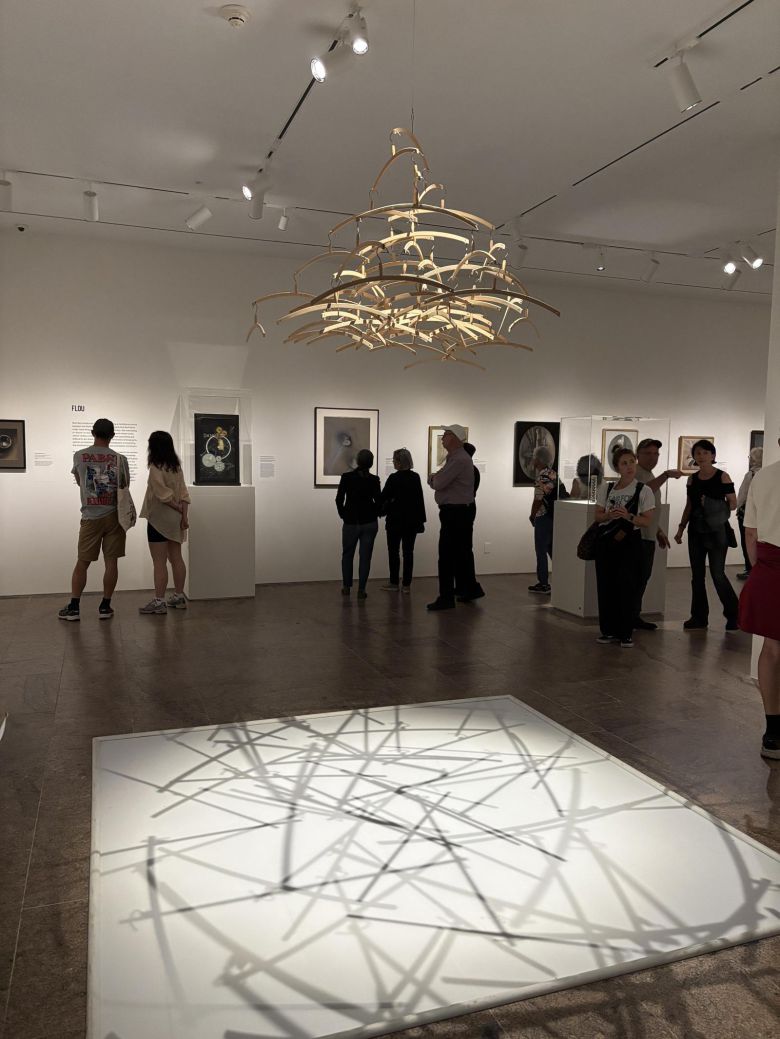 2025년 9월 14일부터 2026년 2월 1일까지 열리는 전시 ‘만 레이: 사물이 꿈꿀때’의 전시 전경. 뉴욕=김민 기자 kimmin@donga.com