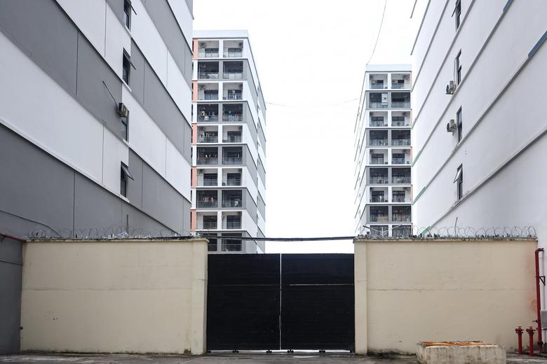 18일(현지시간) 캄보디아 시아누크빌 내 범죄단지로 알려진 건물. 2025.10.18 뉴스1