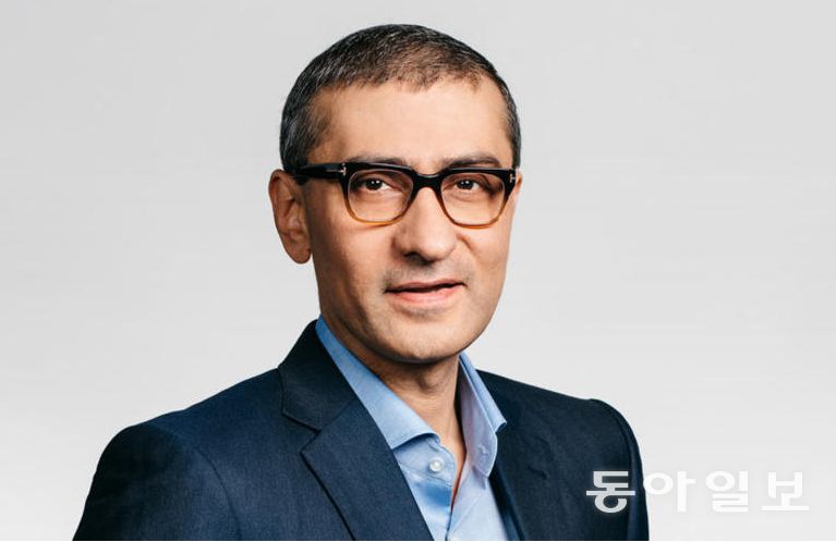 2014~2020년 노키아를 이끈 라지브 수리 전 CEO. 그는 노키아를 5G 네트워크의 선두주자로 만들기 위해 과감한 투자를 벌였다. 동아일보DB