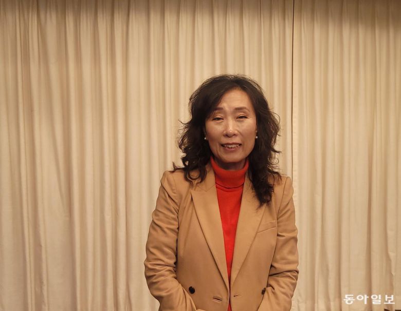 김도경 원장은 “‘명동 시 낭송콘서트’는 근대문학의 성지였던 명동의 본모습을 알리고 그 옛날의 영광을 되살리기 위한 노력”이라며 “더 많은 분이 시의 아름다움과 감동을 느낄 수 있는 자리가 됐으면 한다”라고 말했다. 이진구 기자 sys1201@donga.com