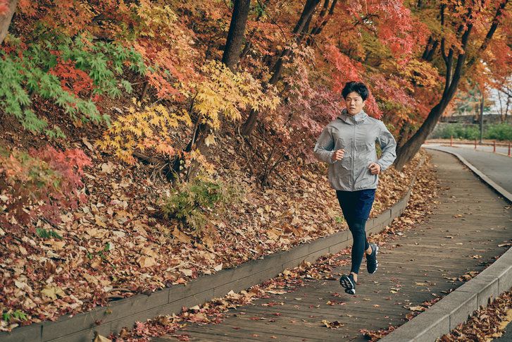 수면부족자는 8시간 정도 숙면을 취하는 안정적 수면자에 비해 취미 달리기 중 부상을 겪을 위험이 1.78배 높은 것으로 나타났다. 사진=게티이미지코리아.