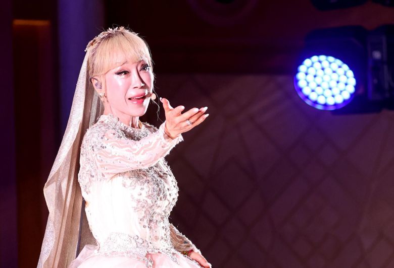 성악가 조수미가 8일(현지시간) 오후 UAE 대통령궁에서 열린 문화 행사에서 멋진 공연을 펼치고 있다. 2025.11.18 대통령실사진기자단