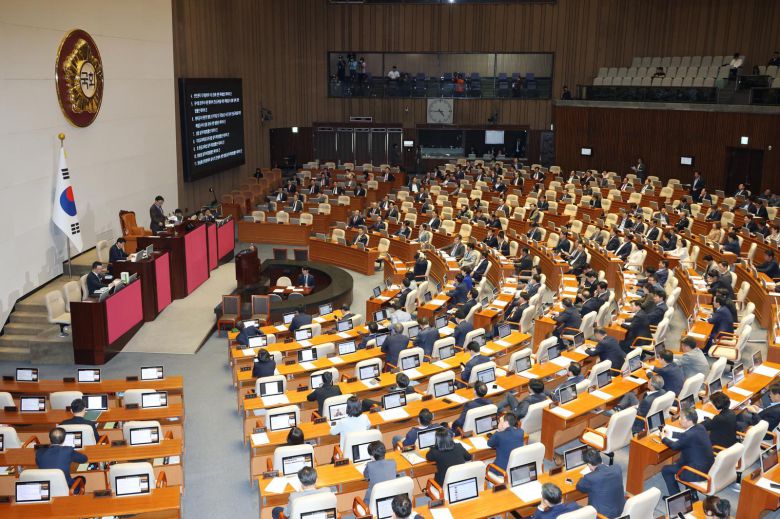 17일 오후 서울 여의도 국회에서 제424회 국회(임시회) 제5차 본회의가 열렸다. 뉴스1