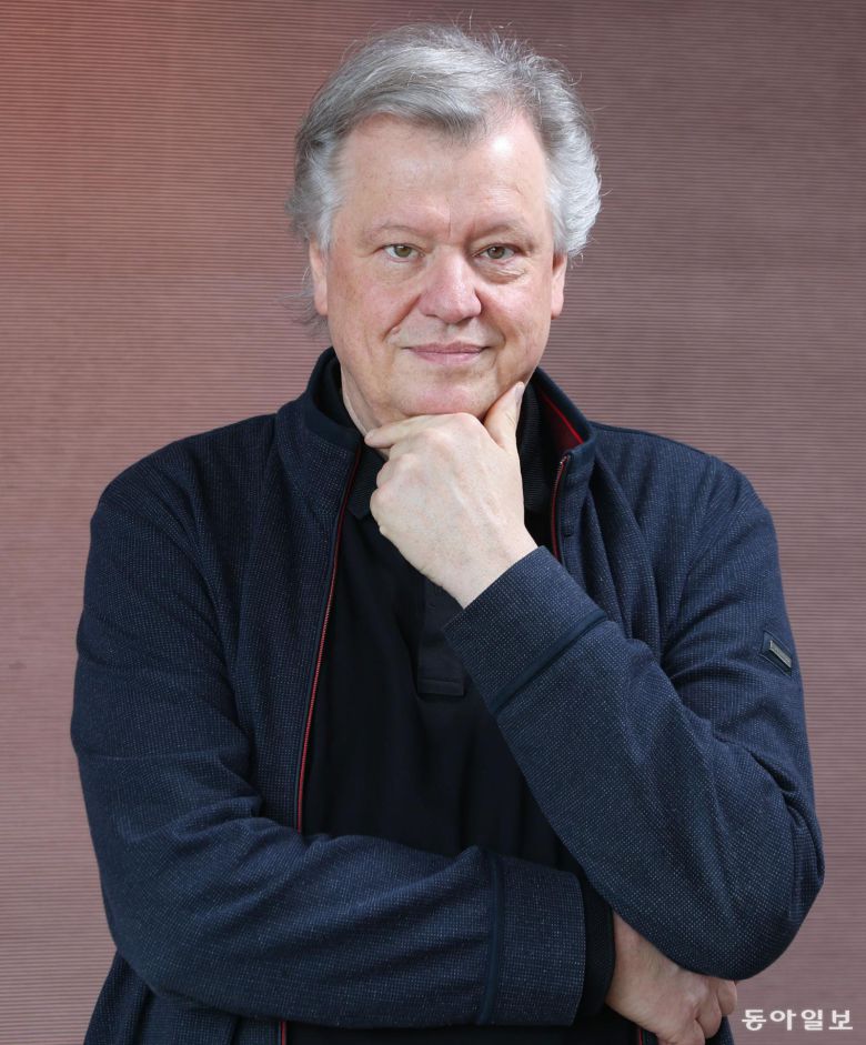 ‘LG와 함께하는 제20회 서울국제음악콩쿠르’에서 심사위원으로 활약하고 있는 울프 발린 교수. 신원건 기자 laputa@donga.com