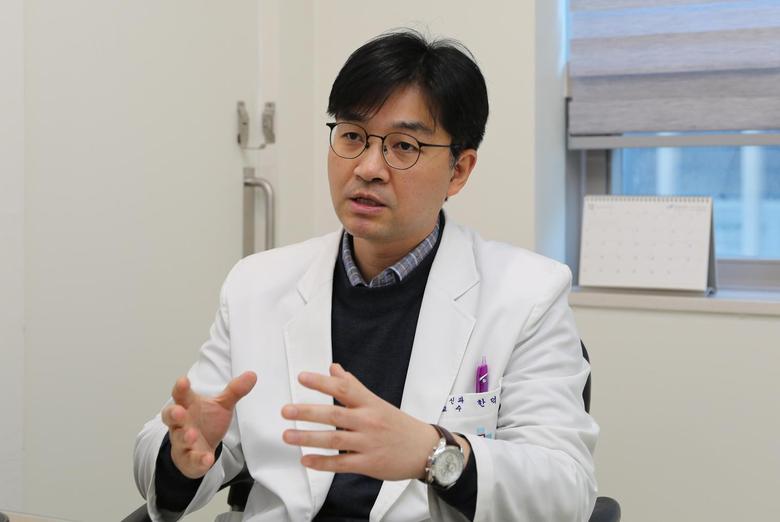 한덕현 중앙대 정신건강의학과 교수는 “실전에서 ‘잘하겠다’는 마음은 독이 된다. 결과에 대한 집착과 지나친 욕심을 내려놓는 것이 중요하다”고 했다. 중앙대병원 제공