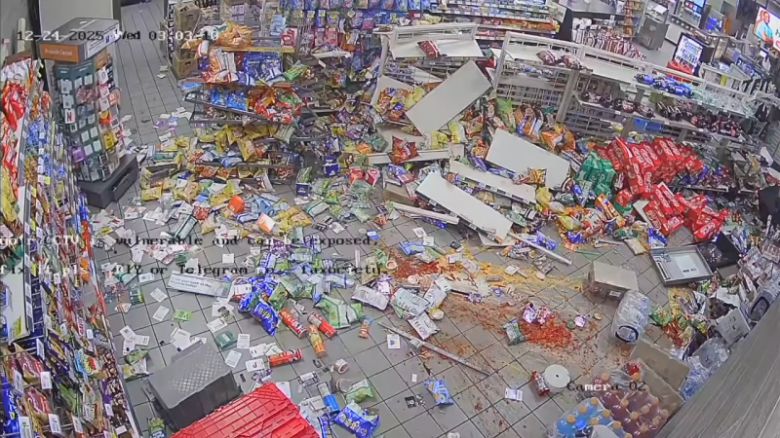 사건이 벌어지고 아수라장이 된 편의점 내부. White Settlement Police Department 제공