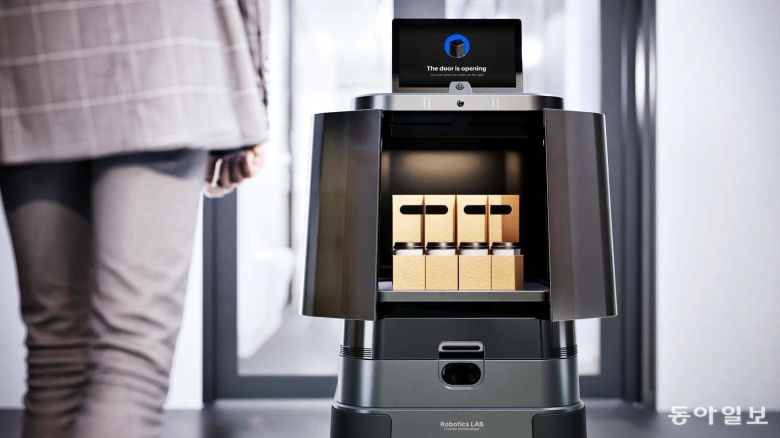 현대차·기아 로보틱스랩에서 자체 개발한 AI 제어기를 탑재한 ‘달이 딜리버리’는 2024년 6월부터 로봇 친화형 스마트 빌딩 ‘팩토리얼 성수’에서 검증했다. 현대자동차그룹 제공.